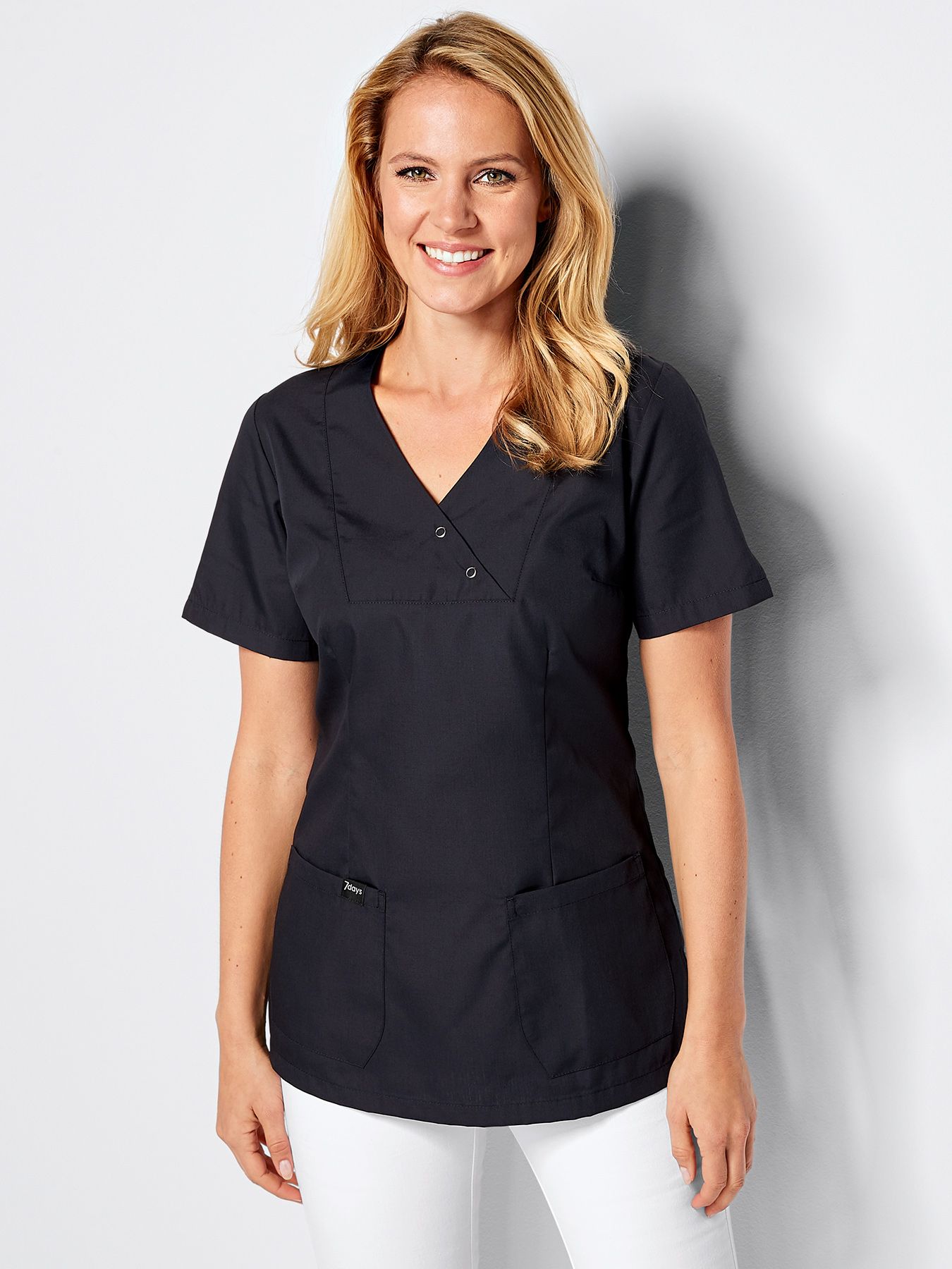 Damestuniek met drukknopen LAMIA